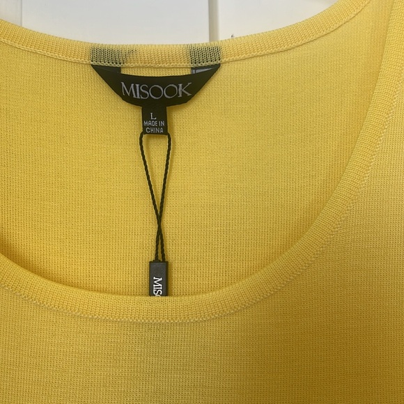 NWT Misook Wrinkle Free Fade Resistant Sunny Yellow Knit Tank Top Sz L - Picture 3 of 10